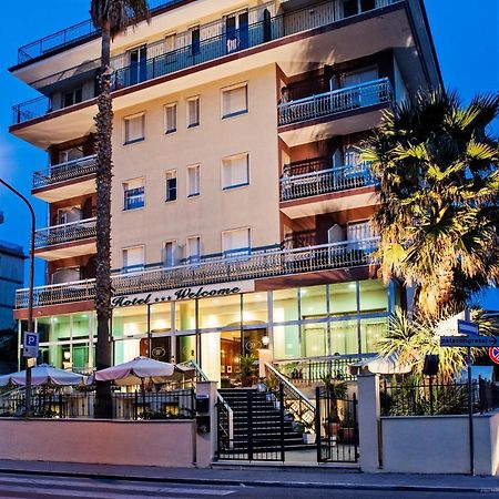 Hotel Welcome Сан-Бенедетто-дель-Тронто Екстер'єр фото