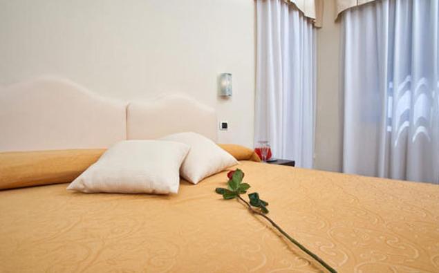Hotel Welcome Сан-Бенедетто-дель-Тронто Екстер'єр фото
